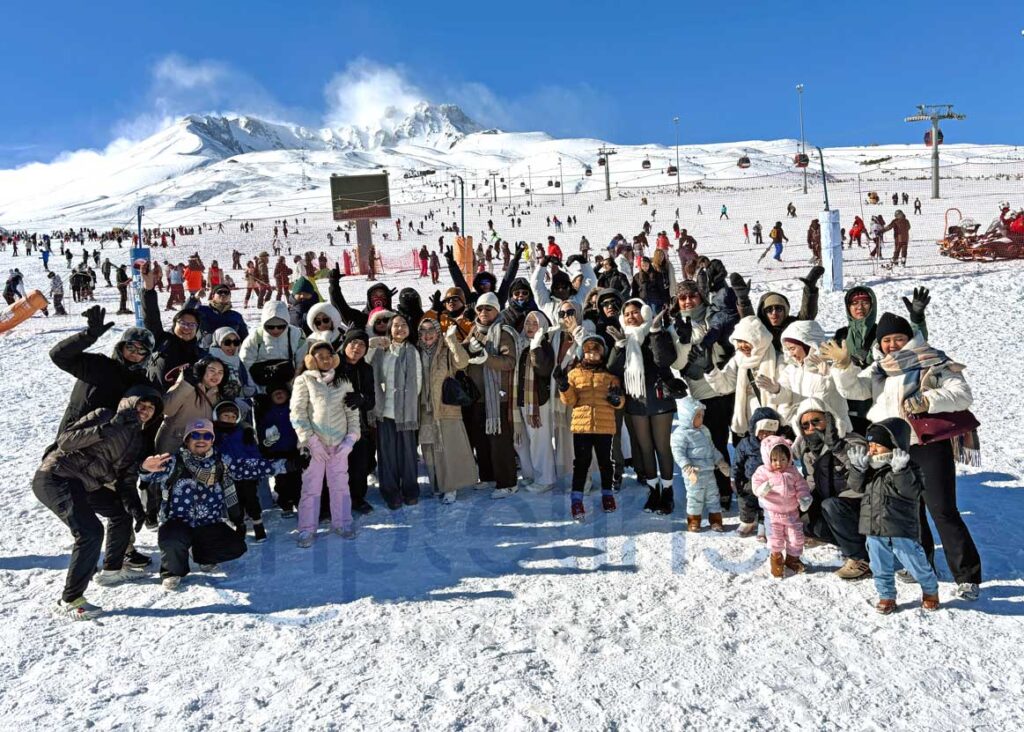 large group family photo mt erciyes ski resort turkey