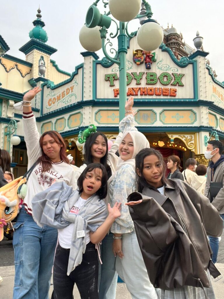 liburan keluarga universal studios japan osaka triplelines
